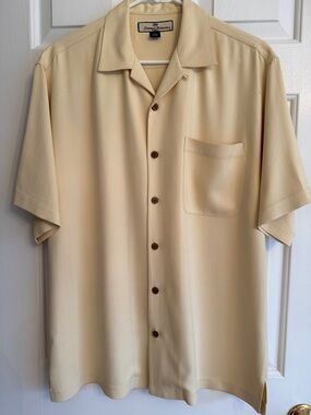 Tommy Bahama Short-Sleeve Camp Shirt in Pale Yellow